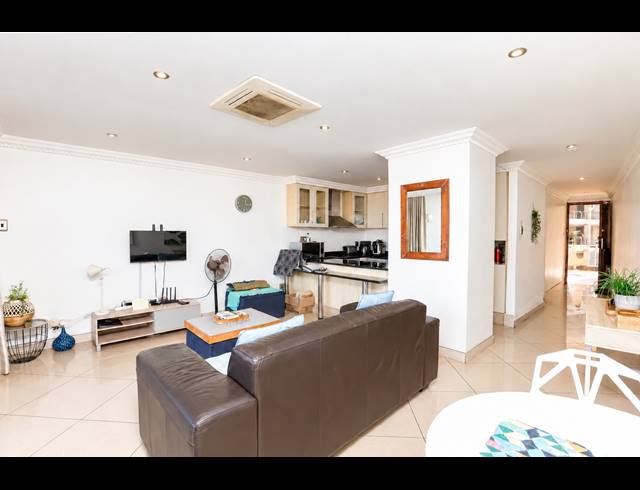 1 BEDROOM APARTMENT FOR SALE IN POINT WATERFRONT